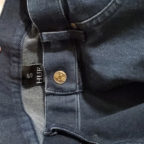 Hue - Blue Capri Leggings - 2 - Pair Bundle 🥳 - Picture 3 of 5